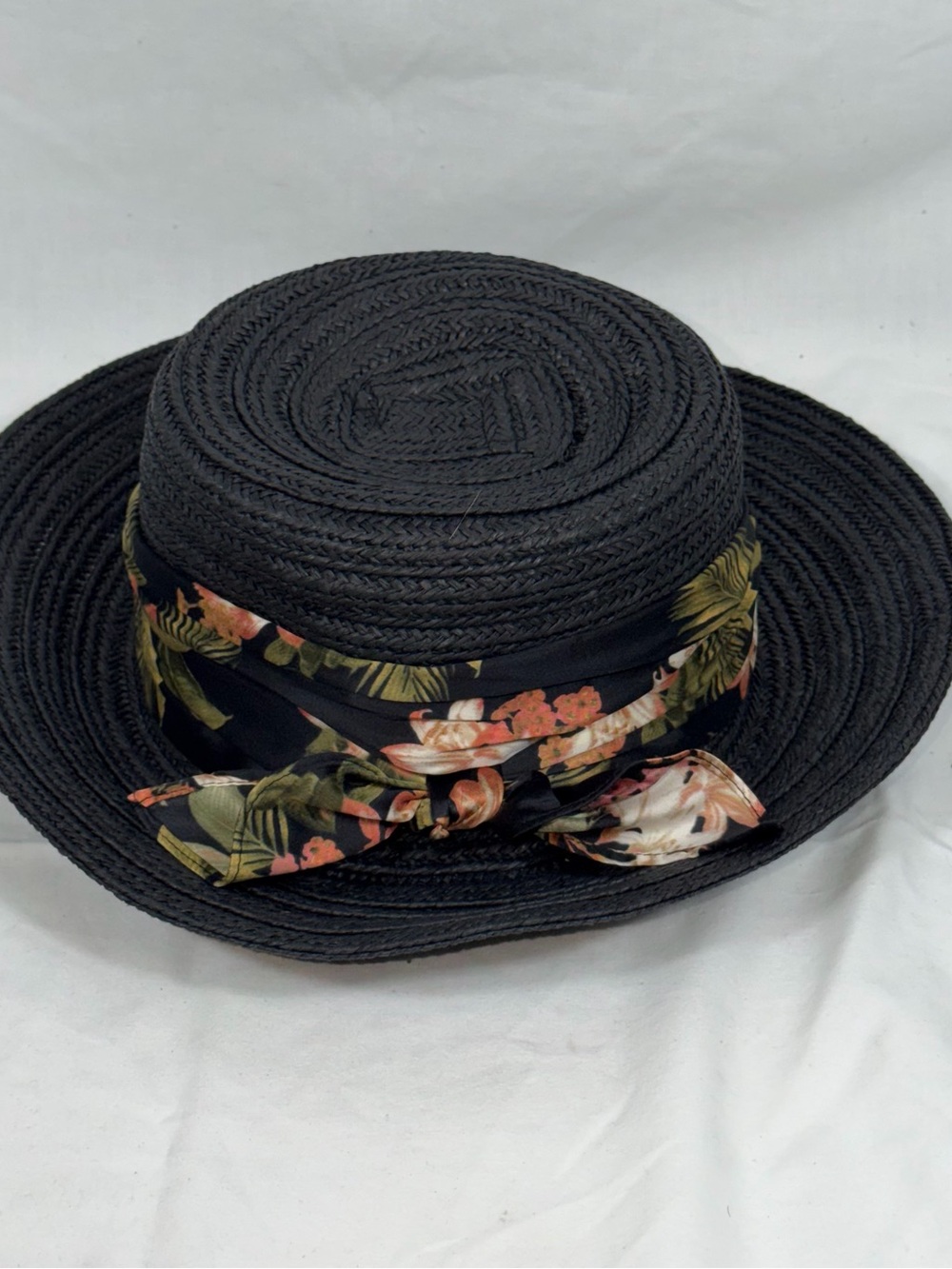 Time and Tru Black Straw Cloche Sun Hat Floral Scarf Accent Beach Vacation OS